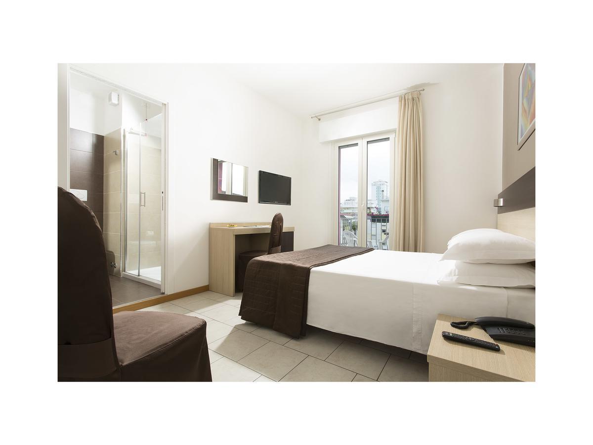 Hotel Gardenia Lido di Jesolo Exterior photo